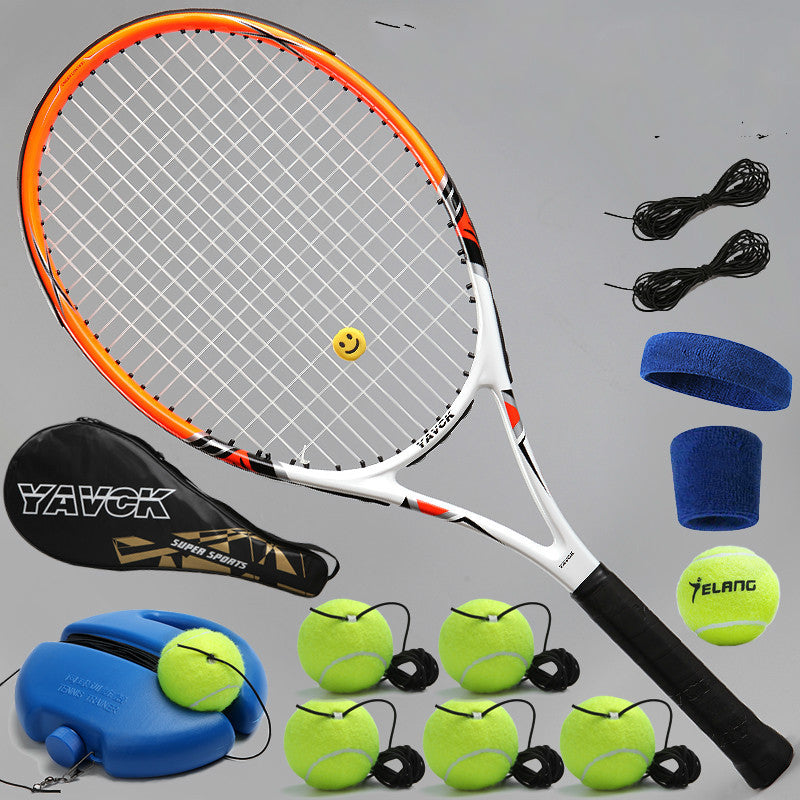 Fester Tennistrainer