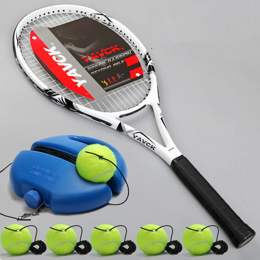 Fester Tennistrainer