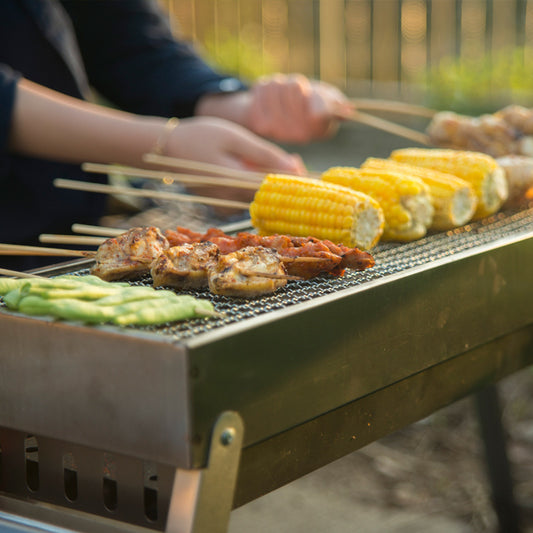 Tragbarer Klapp-Holzkohlegrill für den Außenbereich